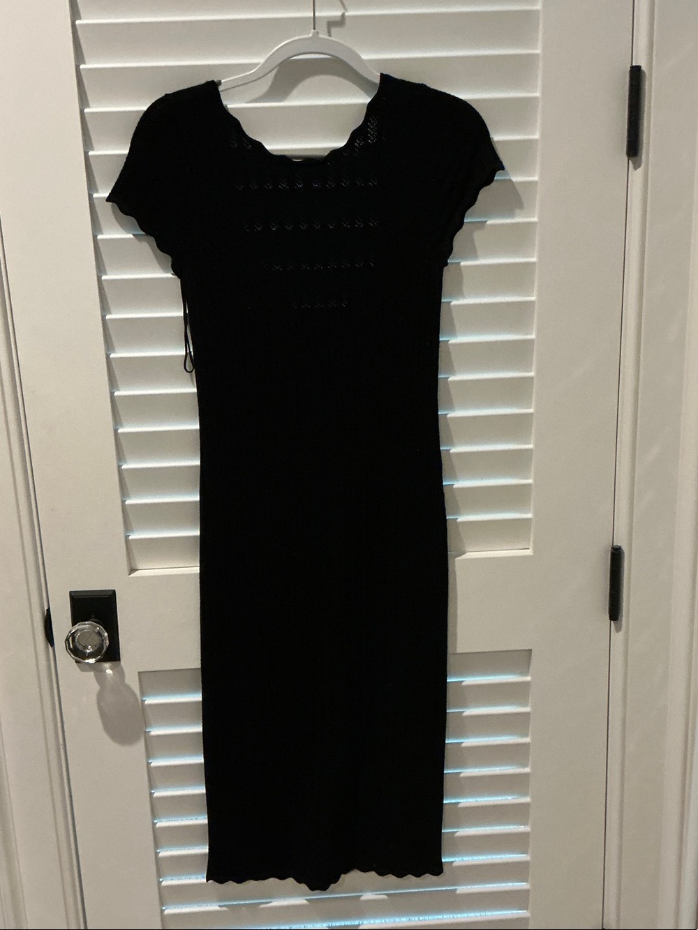 Black Knit Short-Sleeve Midi Dress NWT Wilfred Size M